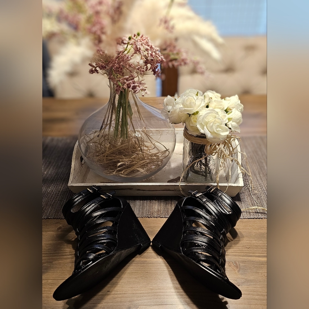 Express Gladiator Strappy Wedge Heels / Sandals - Picture 12 of 16